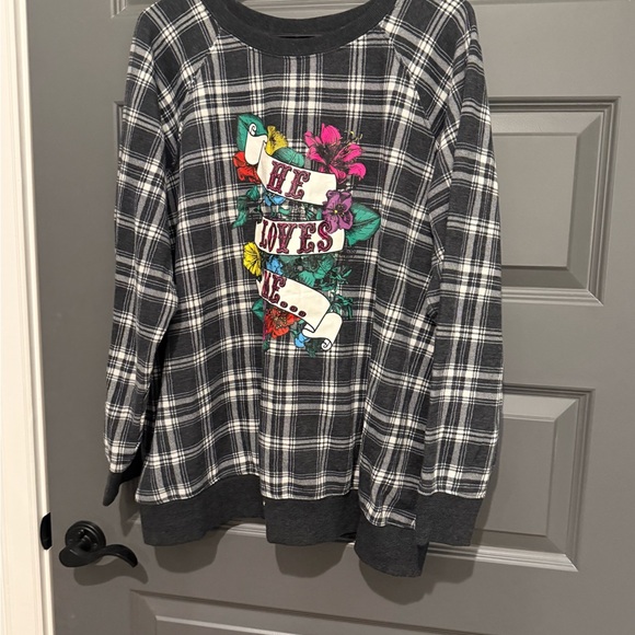 Torrid X Betsy Johnson Black and White Plaid He Loves Me Sweater Top Size 1 - Picture 2 of 5